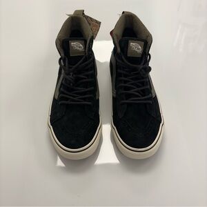 Vans SK8-Hi MTE Cold Weather Black Suede High Tops w/Camo Fleece Lining Size 10